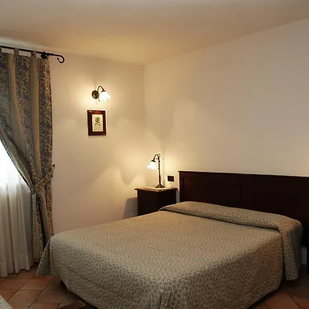 Il Ghiro ホテル オヴィンドリ