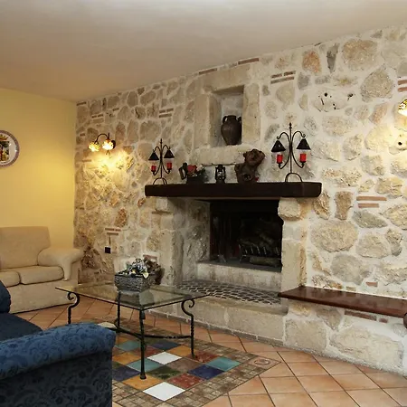 Il Ghiro ホテル オヴィンドリ